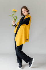 Eleganter Woll-Poncho mit zeitlosem Schnitt